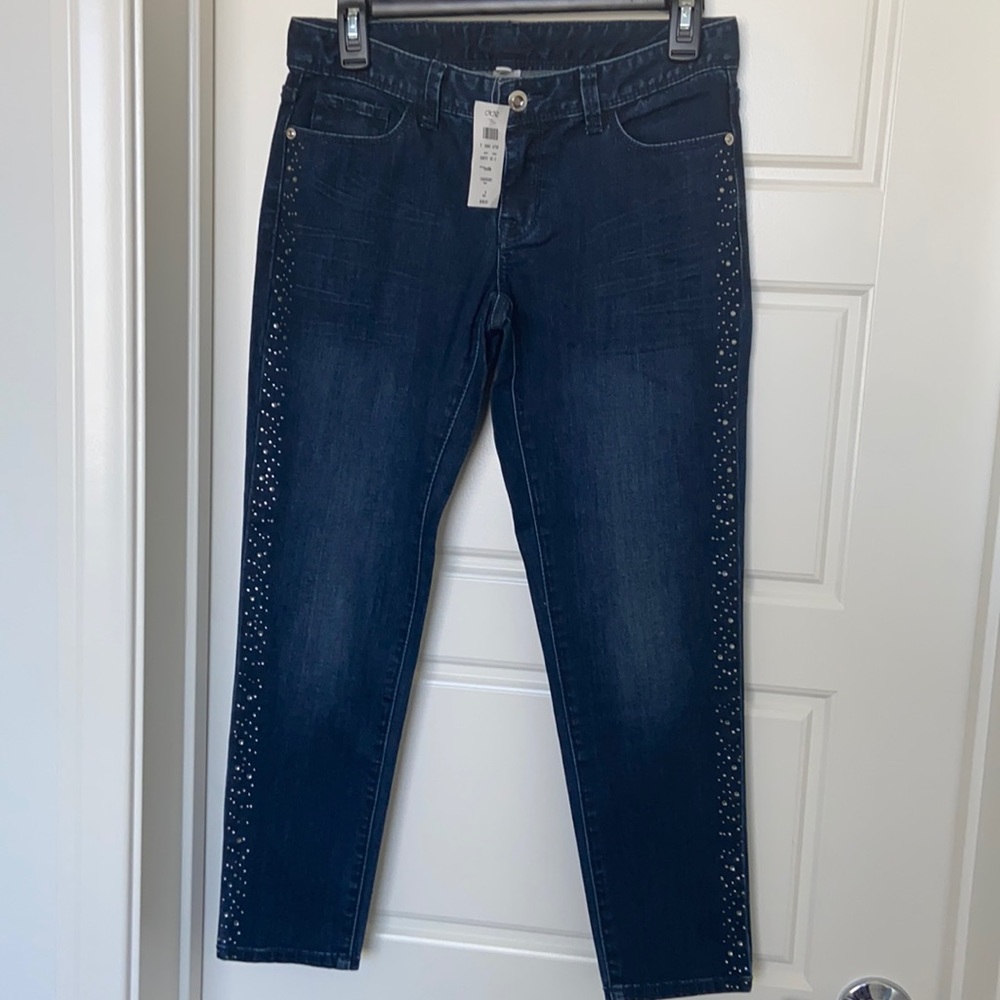 Embellished cache capris